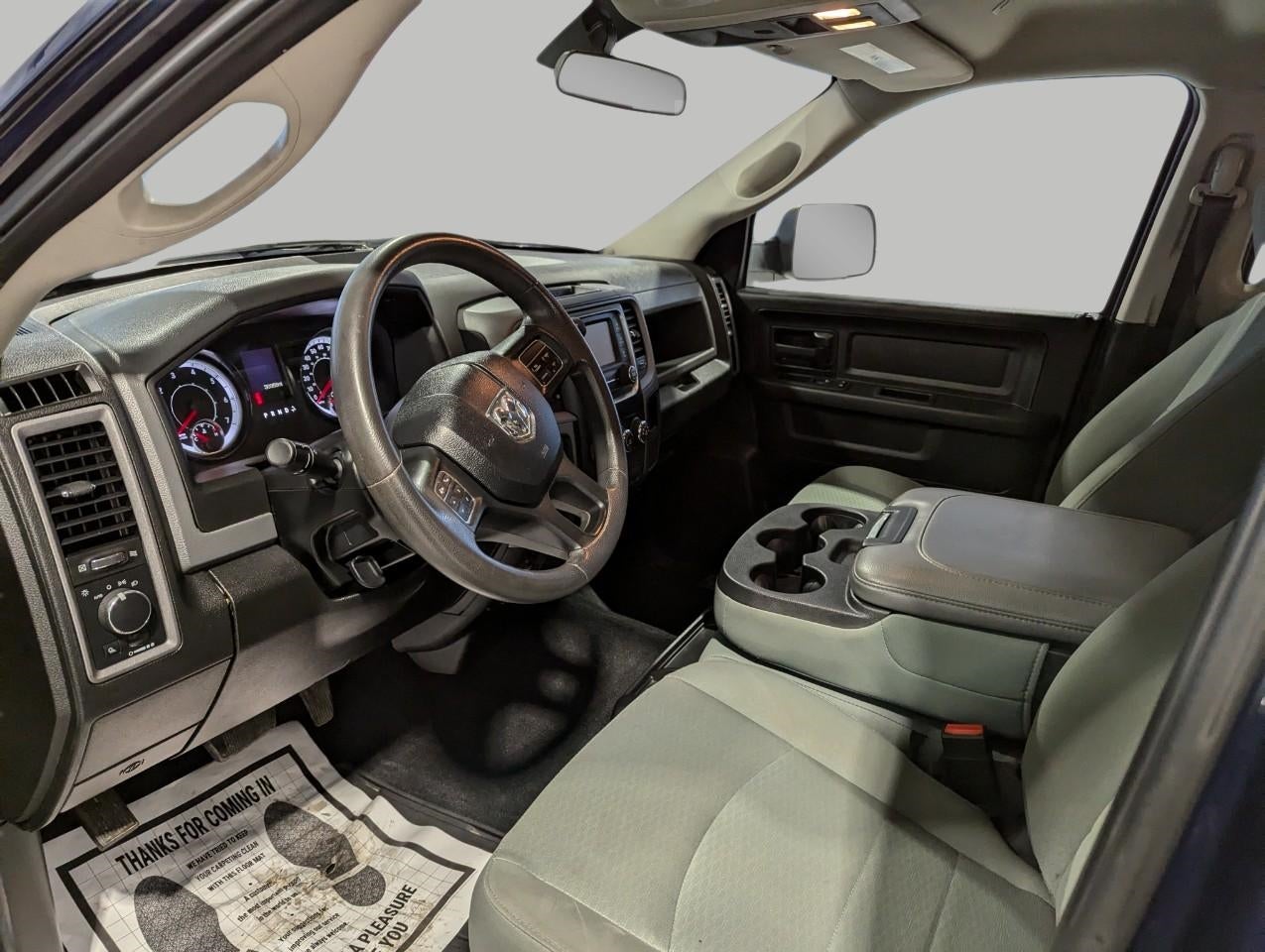 2018 RAM 2500 Tradesman Crew Cab 4x4 6'4' Box