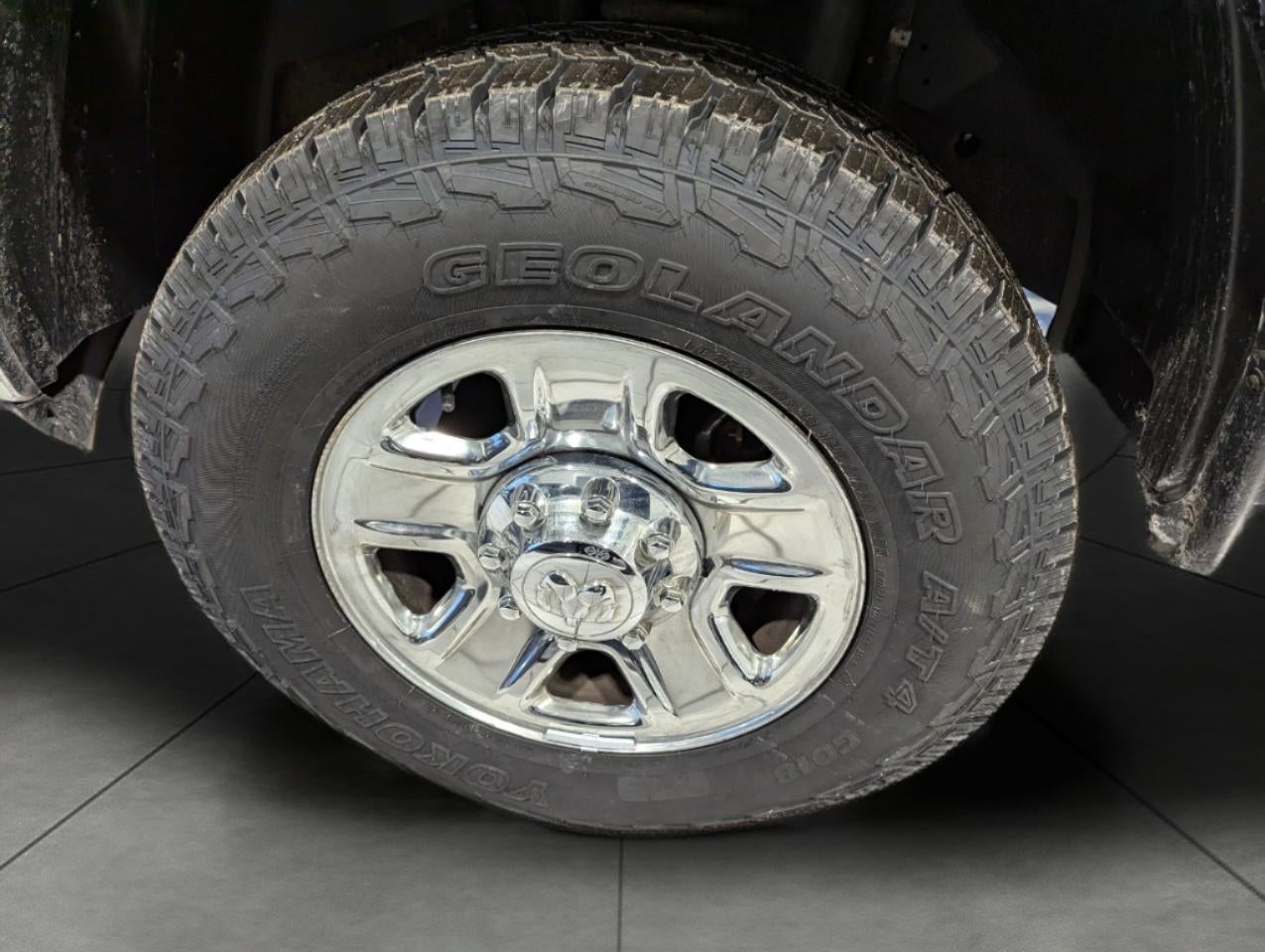 2018 RAM 2500 Tradesman Crew Cab 4x4 6'4' Box