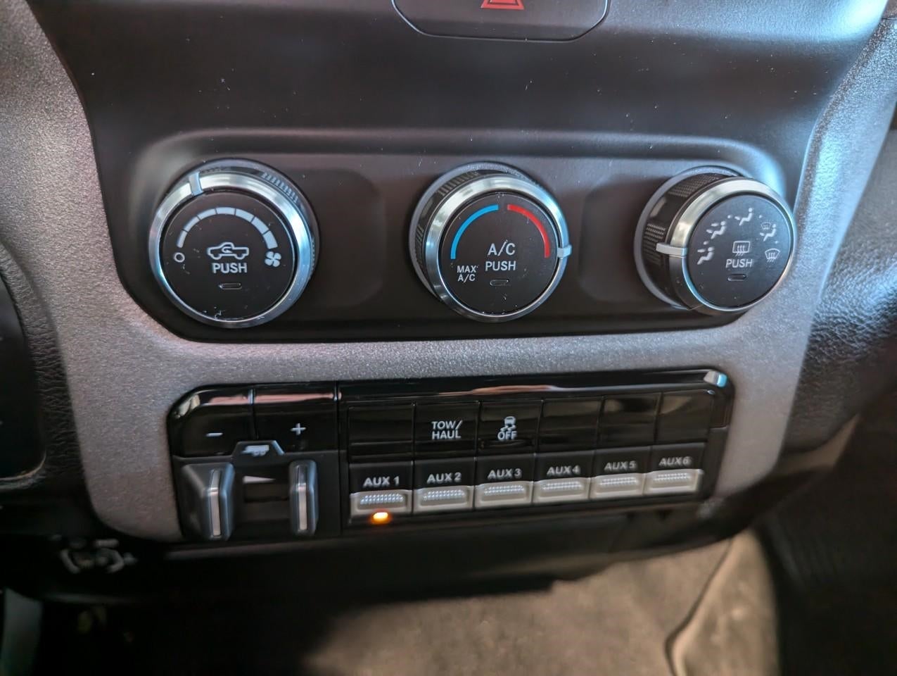 2021 RAM 2500 Tradesman Crew Cab 4x4 6'4' Box