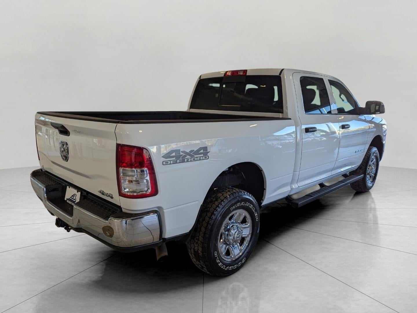 2021 RAM 2500 Tradesman Crew Cab 4x4 6'4' Box