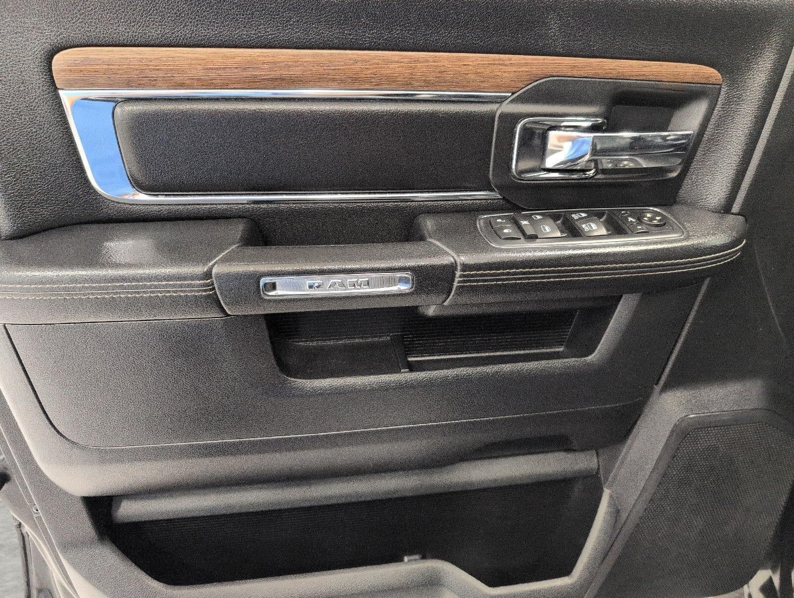 2016 RAM 2500 Laramie