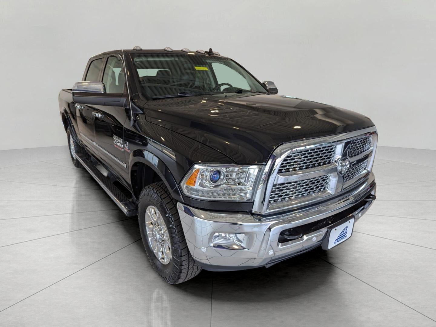 2018 RAM 2500 Laramie Crew Cab 4x4 6'4' Box