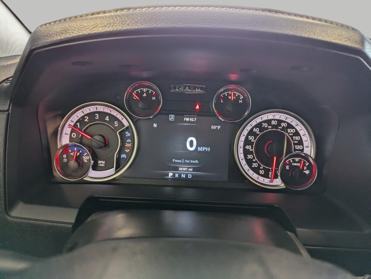 2018 RAM 2500 Laramie Crew Cab 4x4 6'4' Box