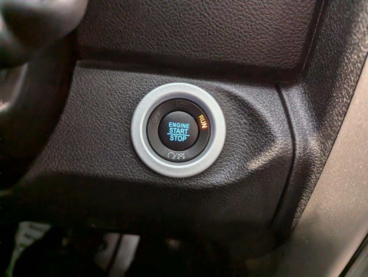 2018 RAM 2500 Laramie Crew Cab 4x4 6'4' Box