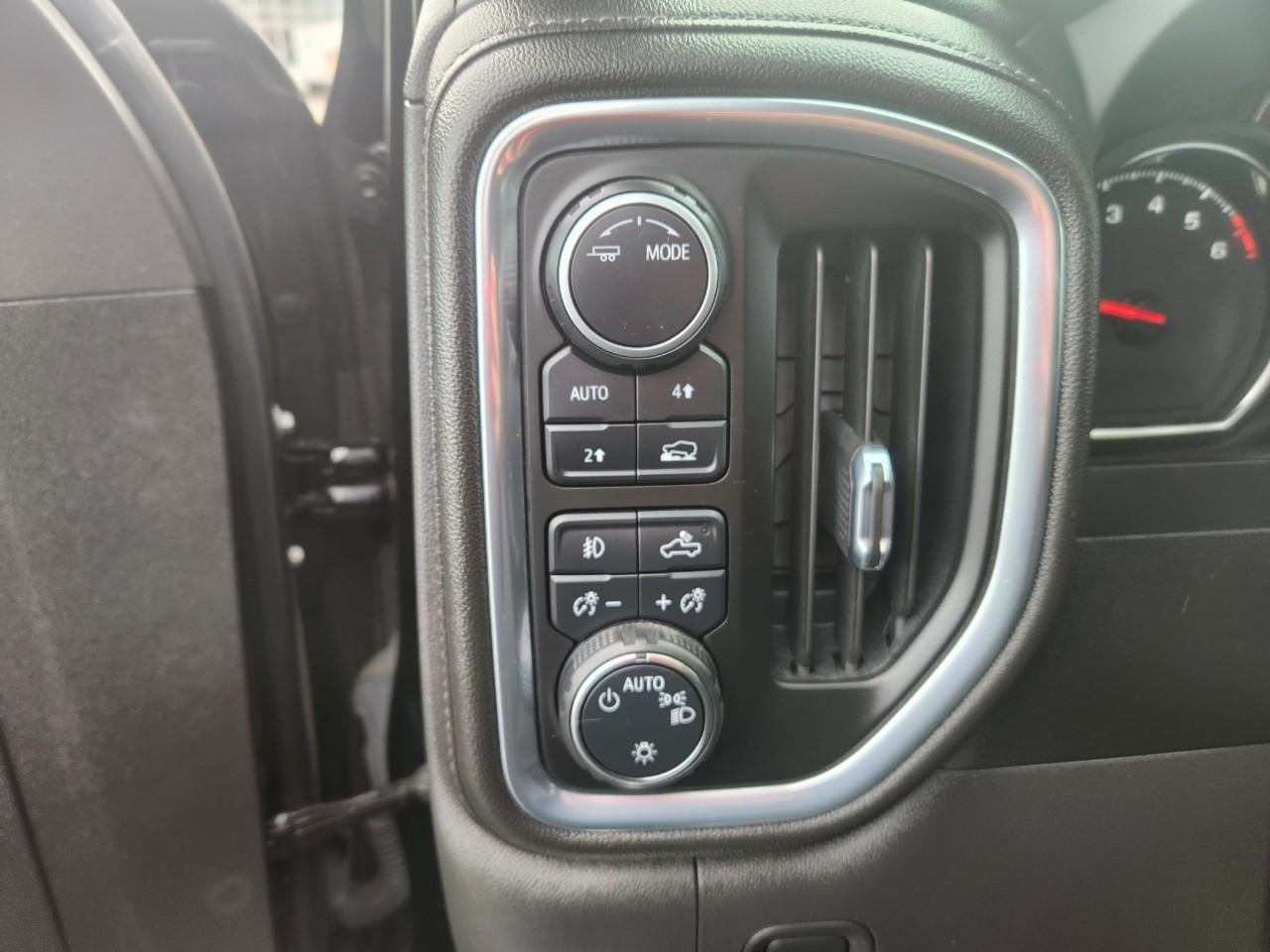 2022 Chevrolet Silverado 1500 LTD 4WD Crew Cab Short Bed RST