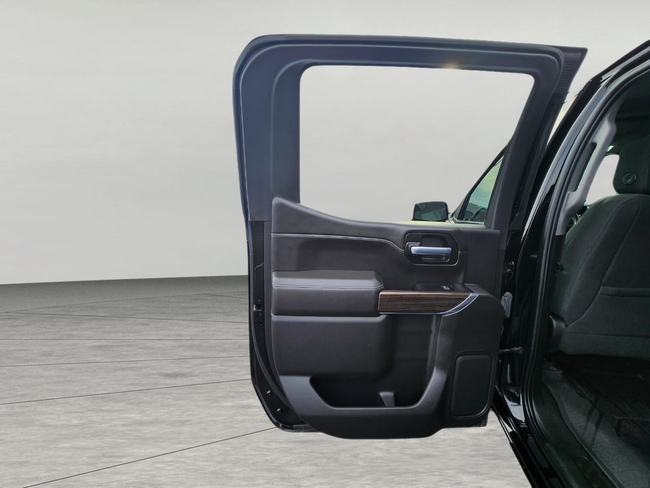 2022 Chevrolet Silverado 1500 LTD 4WD Crew Cab Short Bed RST