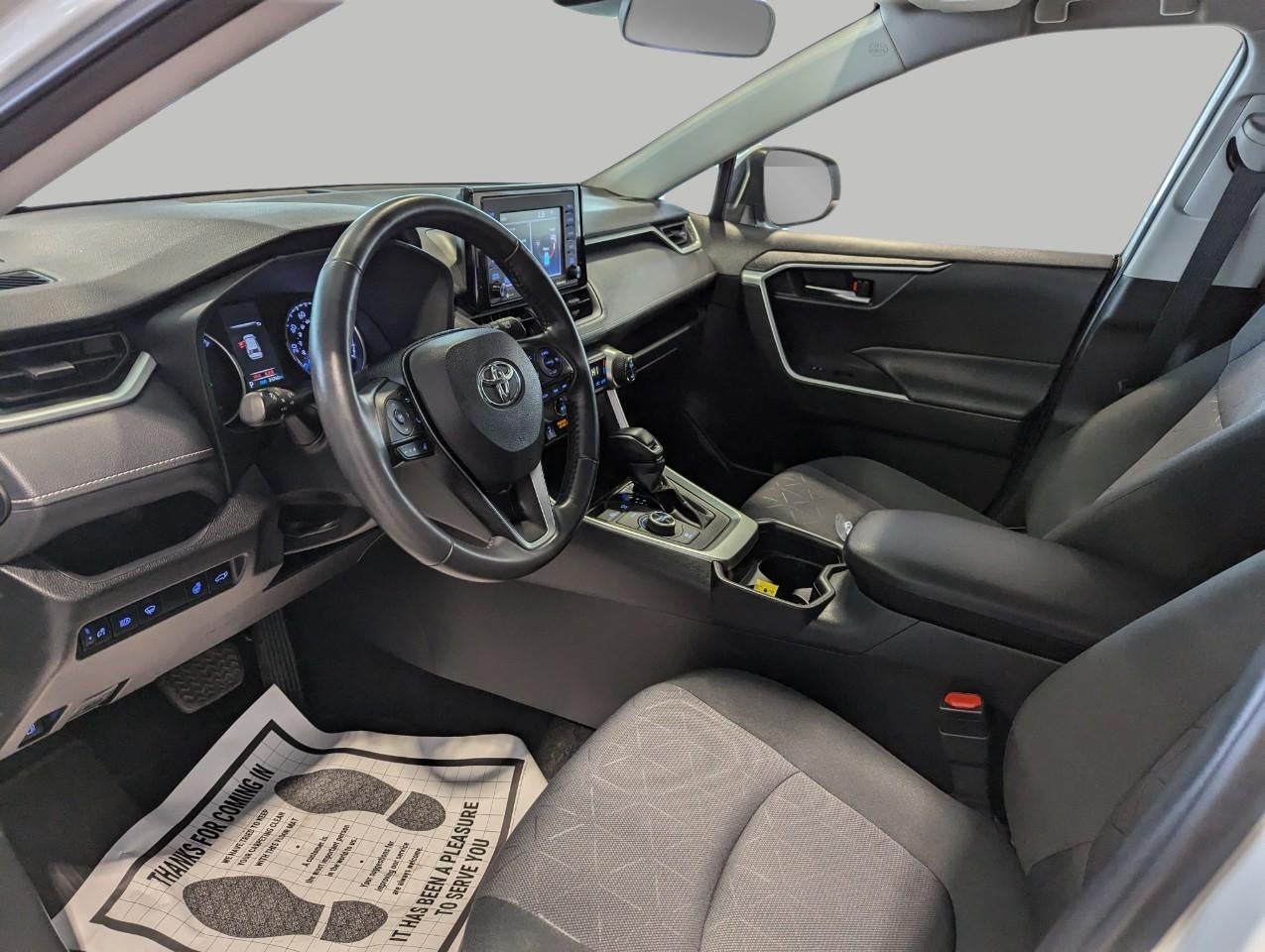 2020 Toyota RAV4 Hybrid XLE