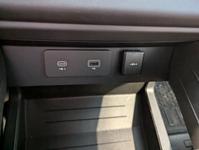 2024 Land Rover Defender 130 P400 X-Dynamic SE