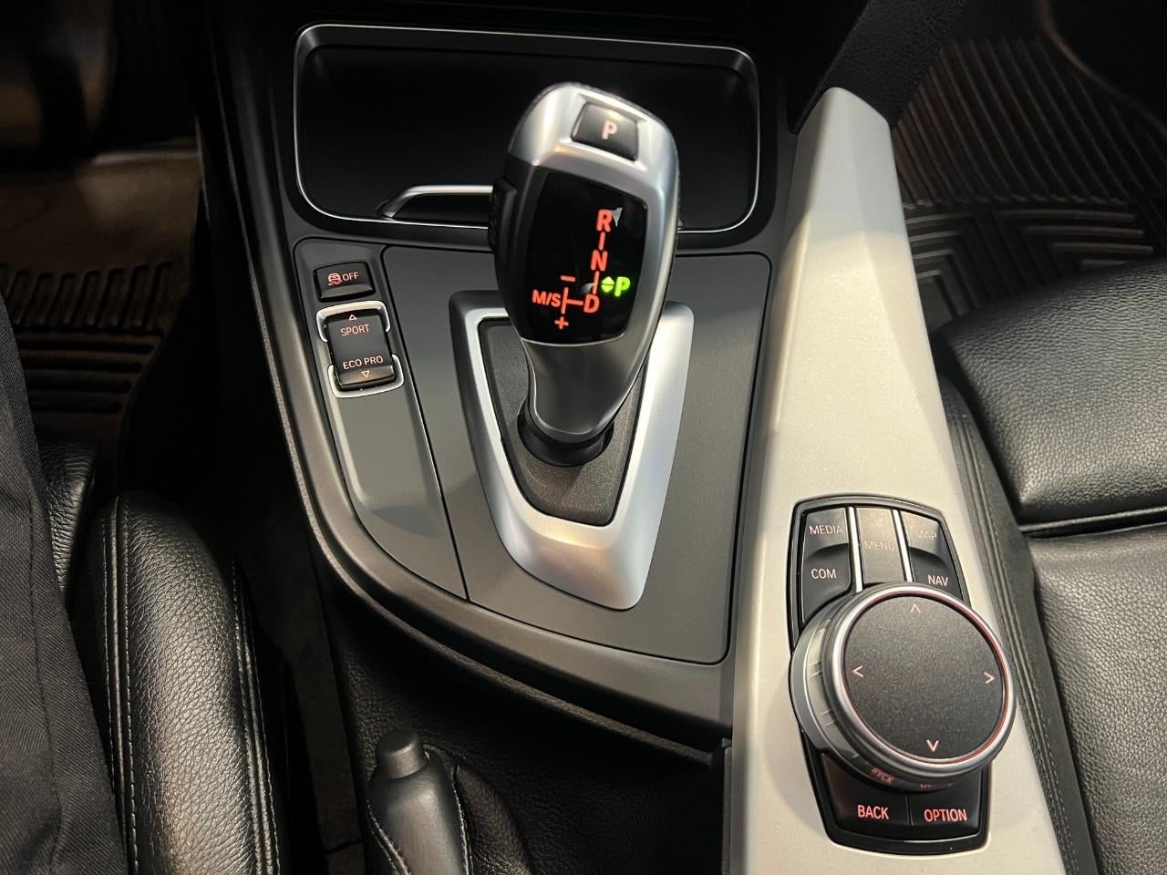 2018 BMW 320i xDrive