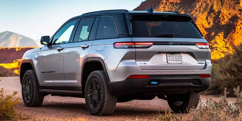 2024 Jeep Grand Cherokee Rear